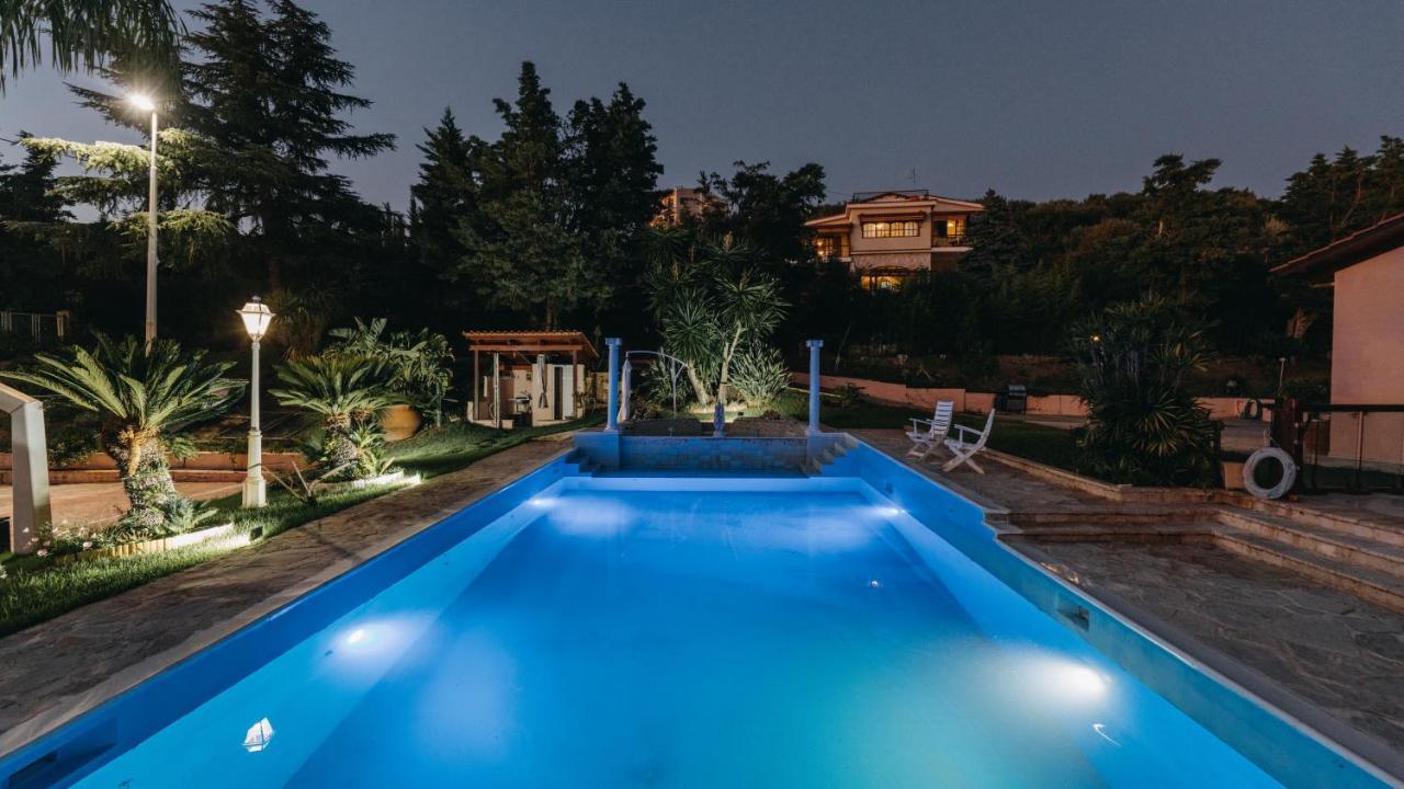 Crystal Villa Patras Exterior photo